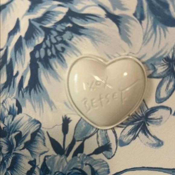 Betsey Johnson Blue Floral Scalloped Edge Tote Bag w/ Chain Straps | NWT - Picture 3 of 13